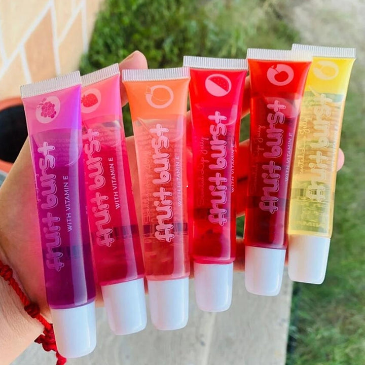 Fruit Scented Lip Oil with Plumping Glossy Shine