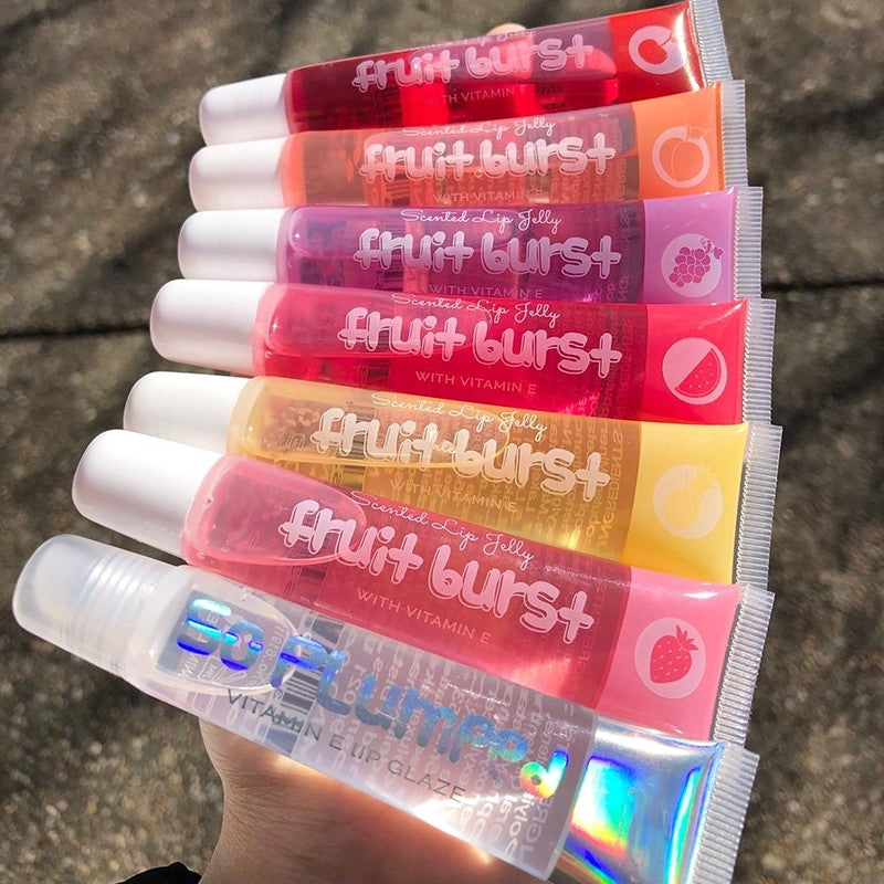 Fruit Scented Lip Oil with Plumping Glossy Shine