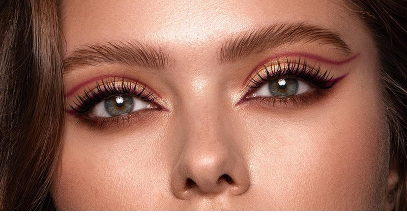 Magnetic false eyelashes in round case